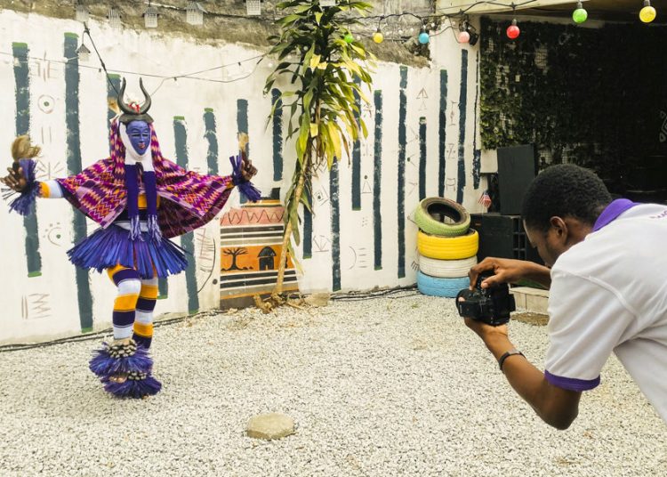 Salvar tradiciones con IA: un proyecto marfileño