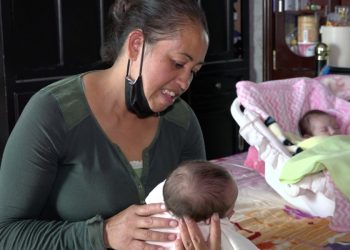 Mujeres mexicanas trabajan más en cuidados que en empleos pagados