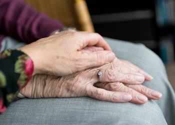 Reconocer a quienes cuidan: Ibero llama a fortalecer el apoyo para madres cuidadoras