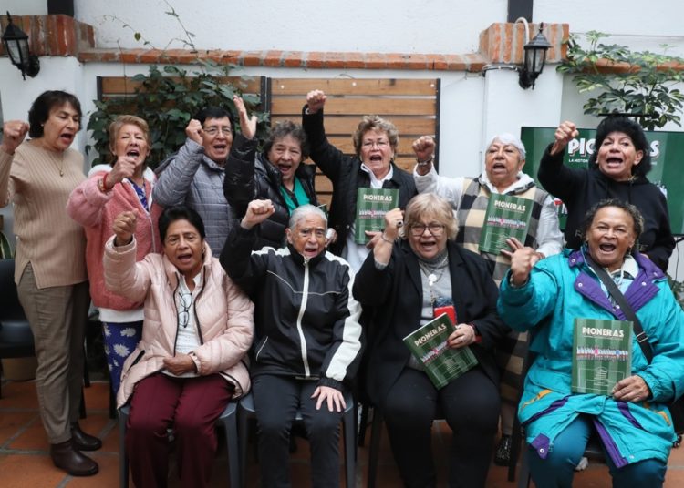 ‘Pioneras’, el cómic de las mujeres que revolucionaron la historia del futbol en México