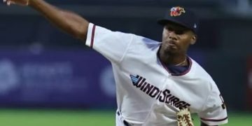 Francis Peguero es nuevo refuerzo de los Pericos de Puebla