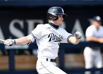 Josiah River se suma al vuelo emplumado