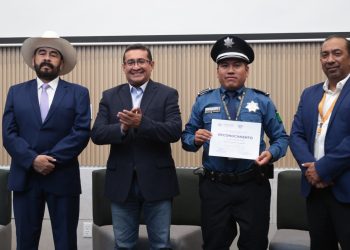Expresa Pavel Gaspar su gratitud y reconocimiento a la labor de policías