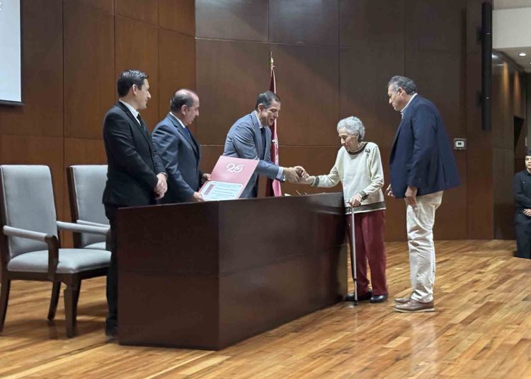Honran el legado de nueve profesores ilustres de Ingeniería Civil