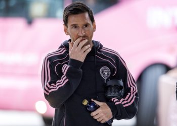Una marea rosa y negra sueña con la primera MLS