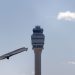 Persisten restricciones aéreas en EE.UU. tras reapertura federal