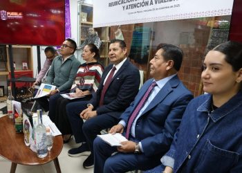 Armenta descarta reubicaciones obligadas de afectados por lluvias