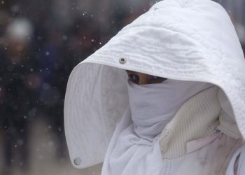 Fuerte nevada deja sin luz a miles en Canadá