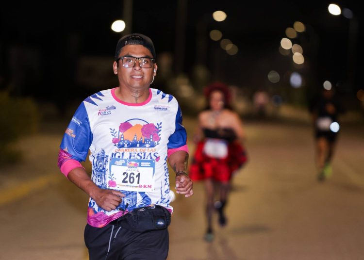 Lupita Cuautle impulsa el deporte con primera edición de la Carrera de Iglesias 2025