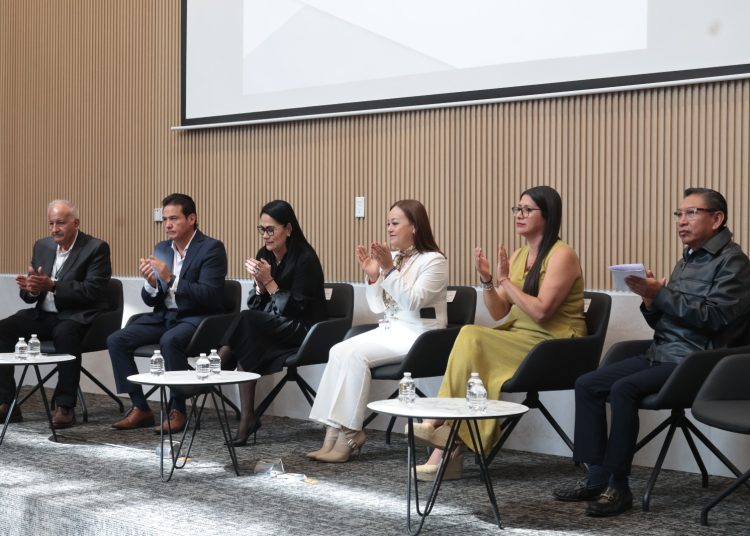 Realizan en el Congreso “Foro de Economía Circular en el Ámbito Educativo”