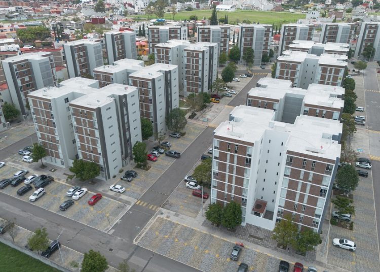 Proyectan construcción de 6 mil 939 viviendas en 14 municipios