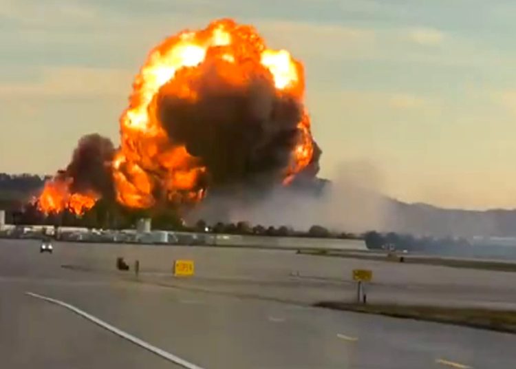 Suman nueve muertos por accidente de avión de UPS en Kentucky