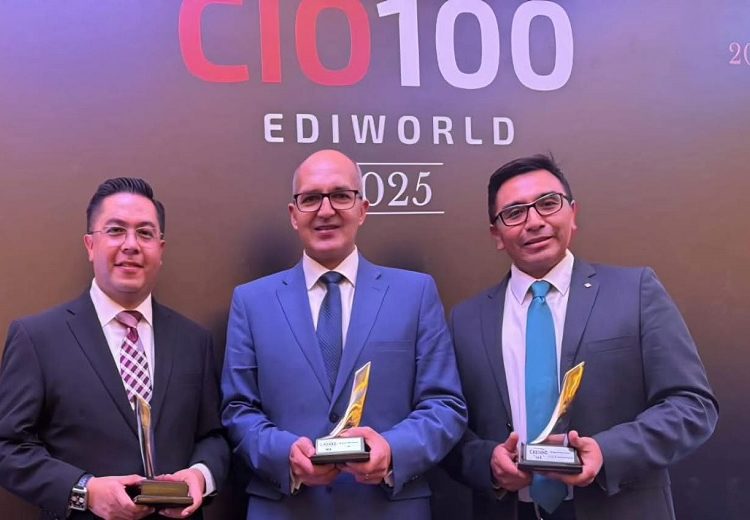 Directivo de Anáhuac Puebla, entre los 100 mejores líderes tecnológicos de México