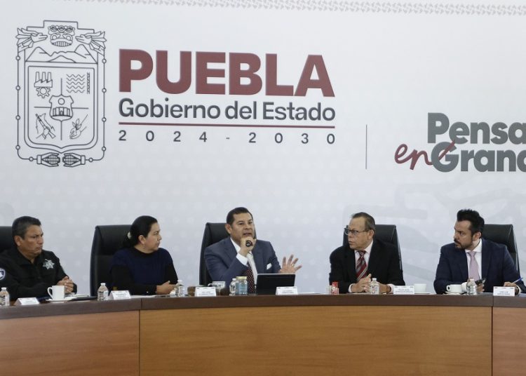 Anuncian distribuidor vial y megaproyecto tecnológico en San Lorenzo Almecatla