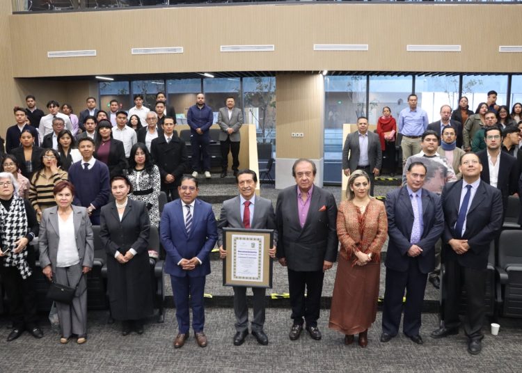 Continúan en el Congreso del Estado actividades conmemorativas por el Bicentenario de la Constitución