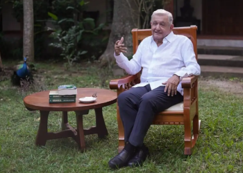 AMLO reaparece y revela las únicas razones que lo sacarían de su retiro político