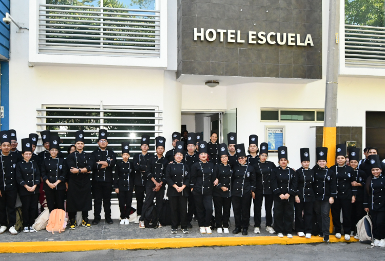 Cedillo inaugura rehabilitación integral del Hotel-Escuela para alumnos de Gastronomía