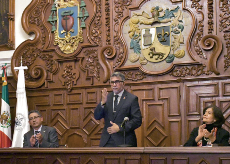 En BUAP rinden homenaje al doctor Jesús Sandoval Ramírez
