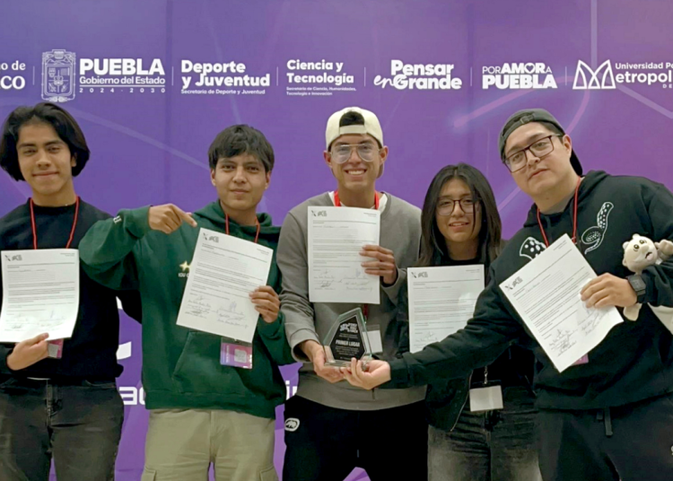 Alumnos BUAP ganan fase estatal de DigiEduHack 2025