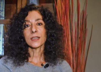 Los periodistas somos el disco duro del presente: Leila Guerriero