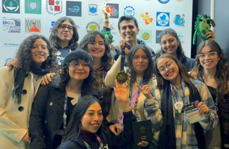 Con el desarrollo de surfactante pulmonar, universitarios BUAP destacan en iGEM 2025