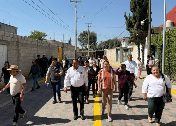 Obra Comunitaria fortalece calidad de vida de familias poblanas