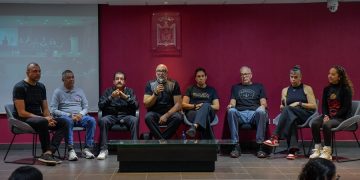 Leyendas del básquetbol mexicano se reúnen con jóvenes de Upaep