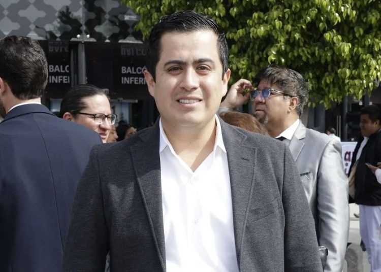Lorenzo Rivera intentará salvar al PRI