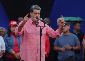 Casa Blanca rechaza oferta de Maduro de dimitir tras un plazo de 2 años: NYT
