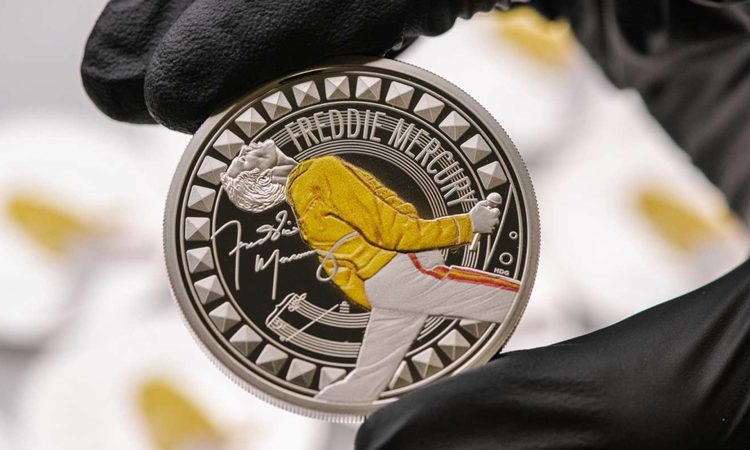 Lanzan moneda conmemorativa de Freddie Mercury por 40 aniversario de ‘Live Aid’