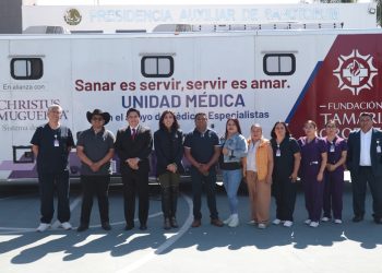 Norma Pimentel acerca servicios a la población de Sanctórum