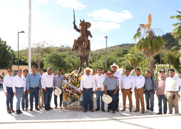 Pavel Gaspar asiste al 114 aniversario de la firma del Plan de Ayala