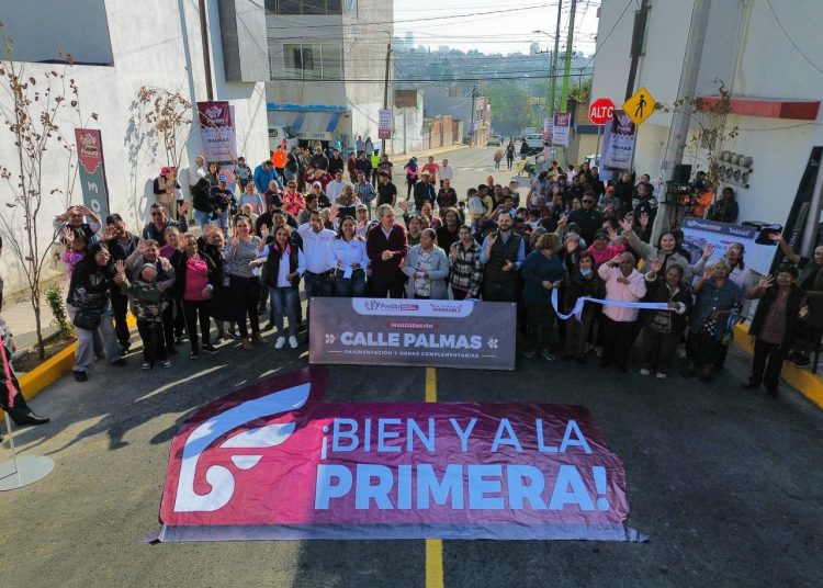 Chedraui entrega trabajos de pavimentación en la colonia Santa Cruz Buenavista