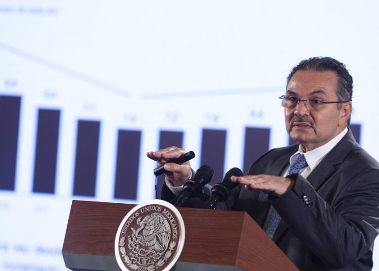 Director de Infonavit gana 120 mil pesos mensuales