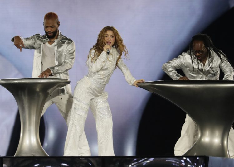 Shakira se despide de Colombia con un emotivo show en Bogotá y tras 9 conciertos