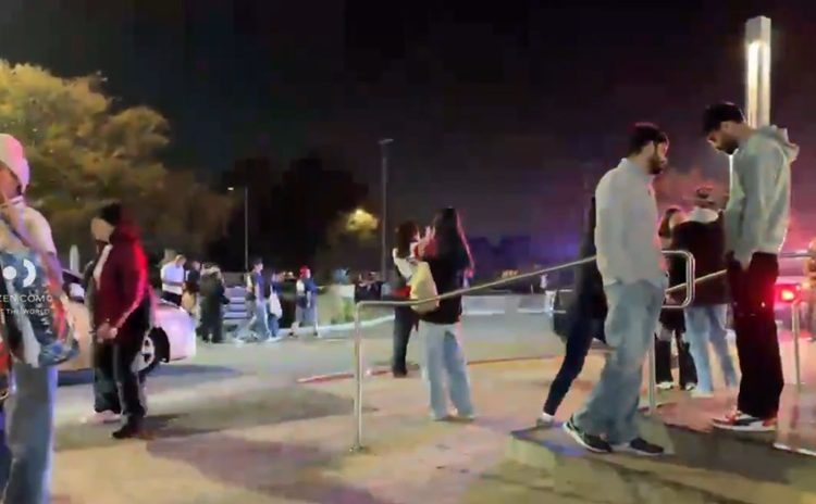 Tiroteo en centro comercial de California deja 2 heridos