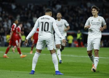 Mbappé iguala el récord goleador en un año natural de Cristiano