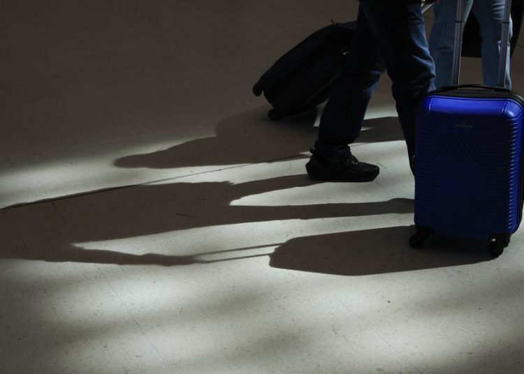 Sin vuelos extranjeros en el principal aeropuerto de Venezuela