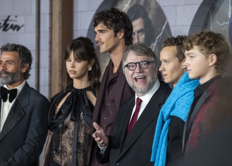 Guillermo del Toro, nominado al Globo de Oro por ‘Frankenstein’