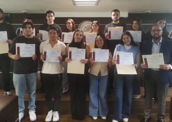 Estudiantes aprenden mecanismos alternativos de solución de conflictos