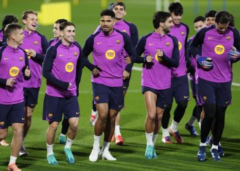 Regresa Ronald Araujo a entrenar con el Barça