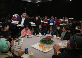 Más de tres mil personas disfrutaron de las Cenas Navideñas en el Centro Expositor