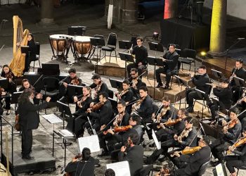 Homenaje a Elisa Ávalos Martínez en Concierto de la OSEP