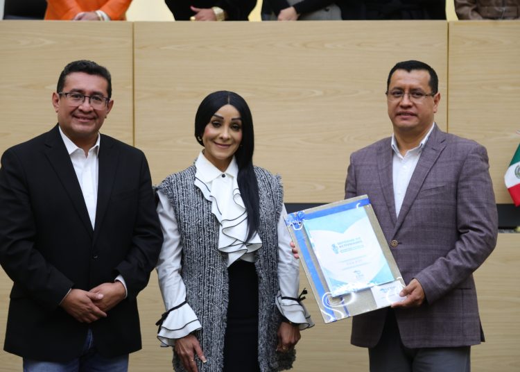 Entrega CEDH al Congreso su informe de actividades