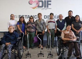 SMDIF de Cuautlancingo entrega de aparatos funcionales