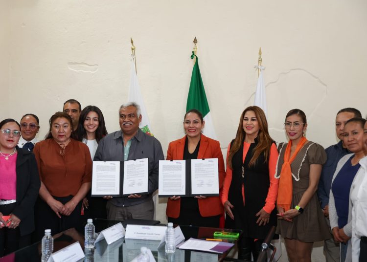 San Andrés y Ocoyucan formalizan alianza para fortalecer la protección de mujeres