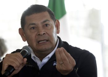 ‘Si pidieron el voto, pónganse a trabajar’: Armenta