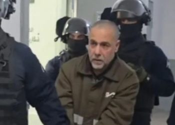 Un año de arresto del doctor Safiya, que se negó a abandonar su hospital en Gaza