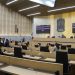 Aplazan hasta 2026 debate sobre concesión de paraderos y reconocimiento de infancias trans