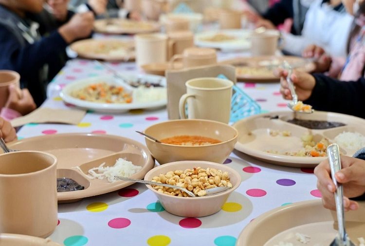 Sedif sirve 534 mil desayunos escolares calientes al día